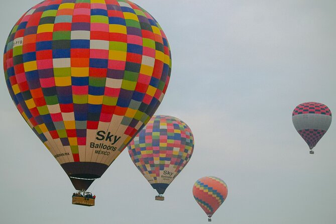 Hot Air Balloon Flight and Tour of the Majestic Pyramids - Who Will Love This Tour?