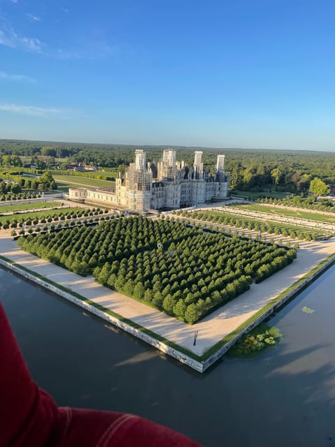 Hot air balloon flight: Flight over Sologne and castles - The Experience of Flying Over Chambord and the Loire