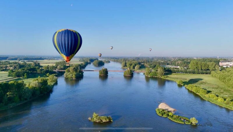 Hot air balloon flight: Flight over Sologne and castles - Flexible Booking and Cancellation Policies