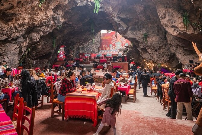 Hot air balloon flight in Teotihuacán + Breakfast in a Cave - Starting from Mexico City to Teotihuacán for Dawn Ballooning