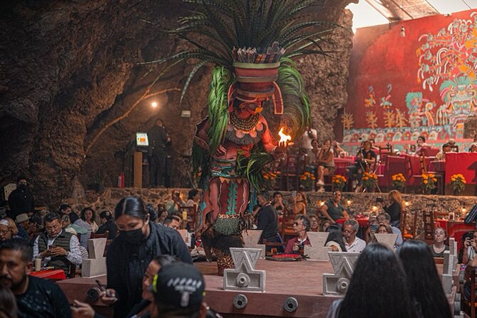 Hot air balloon flight in Teotihuacán + Breakfast in a Cave - Return to Mexico City After the Morning Excursions