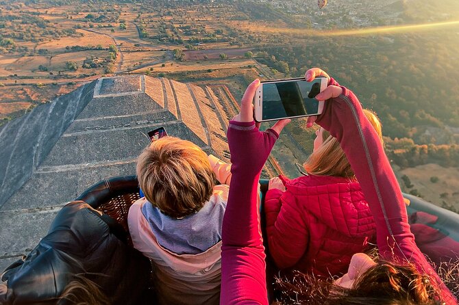 Hot Air Balloon Ride Over Teotihuacán Pyramids from Mexico City - Weather, Cancellations, and Reservation Details