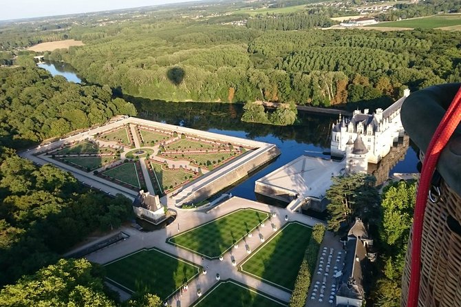 Hot-Air Balloon Ride over the Loire Valley, from Amboise or Chenonceau - The Visual Feast from Above: Castles, Rivers, and Vineyards