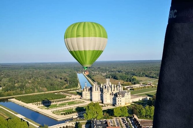 Hot air ballooning: Chambord, Blois, Chenonceau, Cheverny or Chaumont - Discover the Unique Charm of Loire Valley Hot Air Ballooning