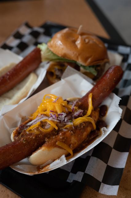 Hot dogs food tour à New York - Meeting and Pacing: Small Group, Morning Schedule