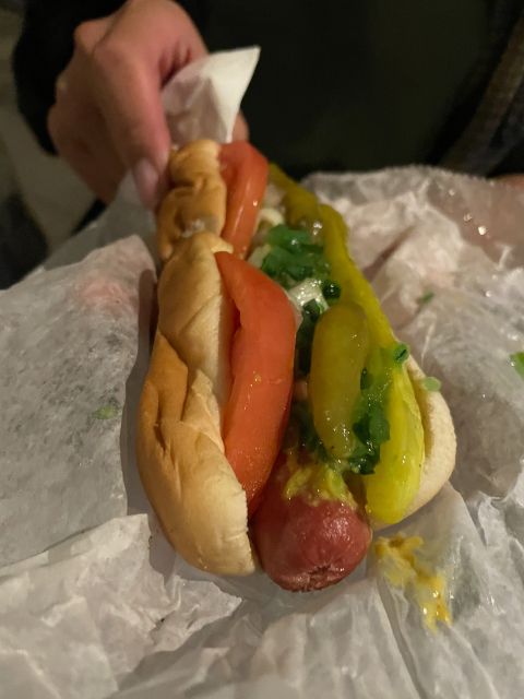 Hot dogs food tour à New York - The Culinary Stops and Hidden Spots