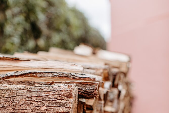 Hot Water Pool Bath Inside Pineapple Plantation & Dinner - The Role of the Guide and Service Quality