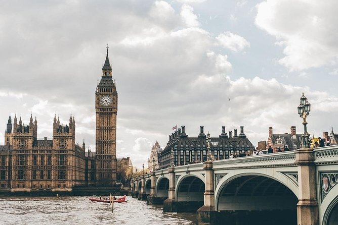 Hourly Rate Disposal Service with Private Driver in London - Logistics: How and Where You Meet Your Driver