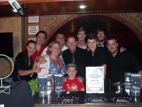 House of Illusion Magic Show with Drinks - An Enchanting Night of Magic and Drinks at the House of Illusion in Salou