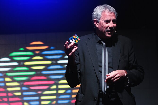 House of Illusion Magic Show with Drinks - Choosing the Right Package: Dinner or Just the Show