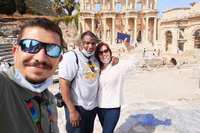House of Mary and Ephesus Tour with Lunch FROM KUSADASI HOTELS - Discover the Ephesus and Virgin Mary House Tour from Kusadasi Hotels