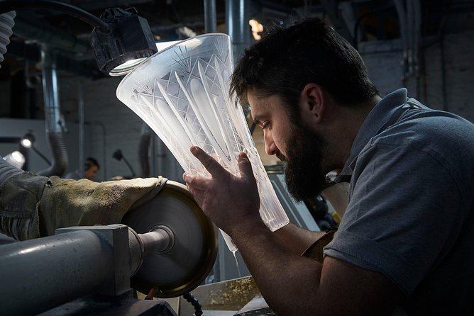 House of Waterford Crystal Guided Factory Tour - The Artisans at Work: Skilled Craftsmanship in Action