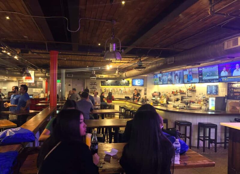 Houston: Downtown Food Tour with 6 Local Favorites Dishes - Insights from the Tour Guide: Stories and Local Knowledge