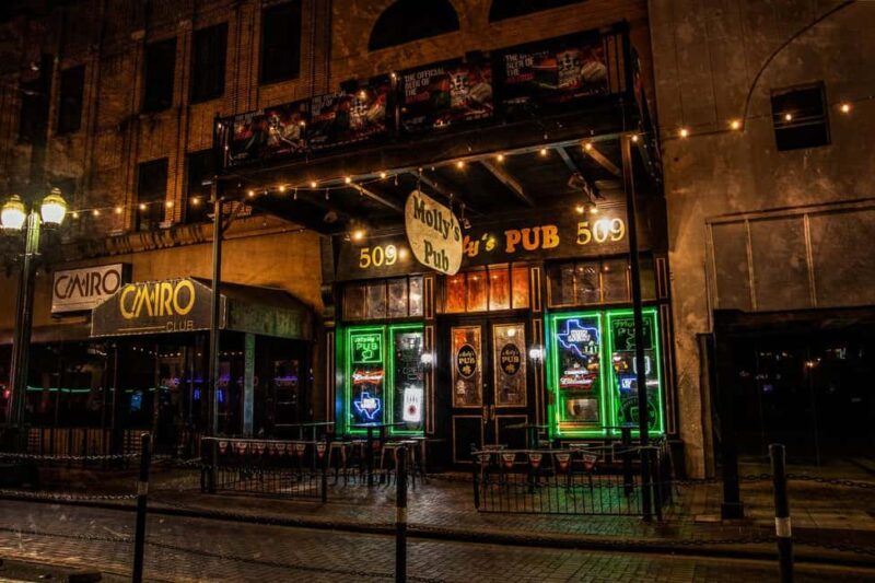 Houston Hollow Heart Hauntings Ghost Tour - Practical Details: Meeting, Pacing, and Accessibility