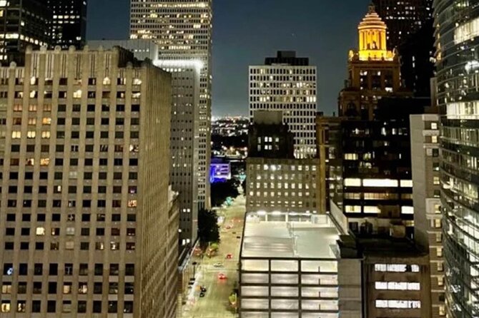 Houston Hustle Bar Crawl - Explore Houston with the Houston Hustle Bar Crawl