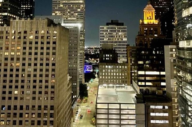 Houston Hustle Bar Crawl - Landmarks, Plaques, and Hidden Spots