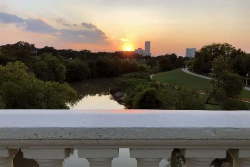 Houston: Sunset Skyline Kayak Tour - The Sum Up: A Scenic Houston Sunset from Buffalo Bayou