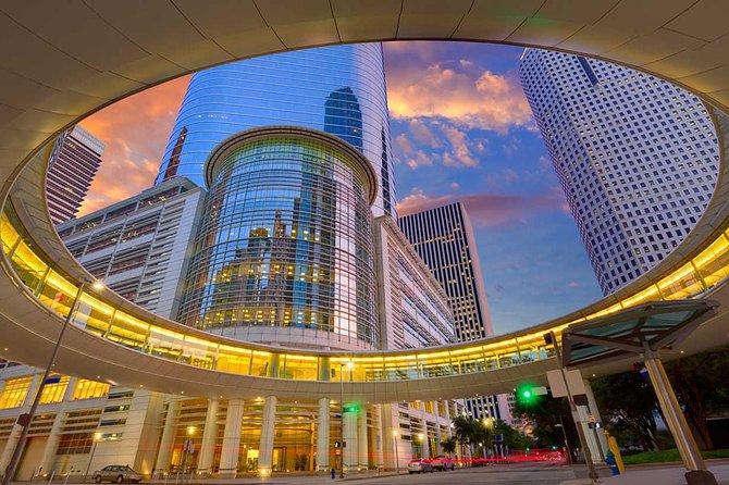 Houston's Official City & Mural Tour! (Day & Night) - Practicalities and Group Experience