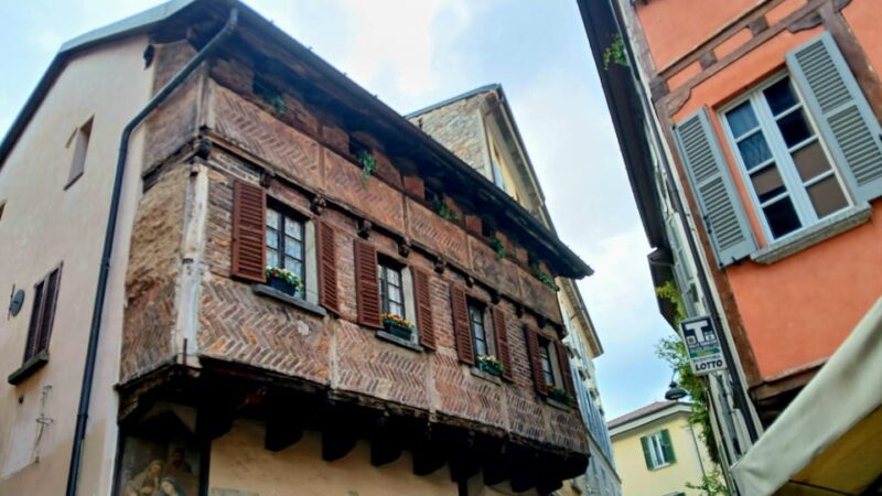 How to: Tour of the historic center - The Value of This Guided Walk Through Como’s Heart