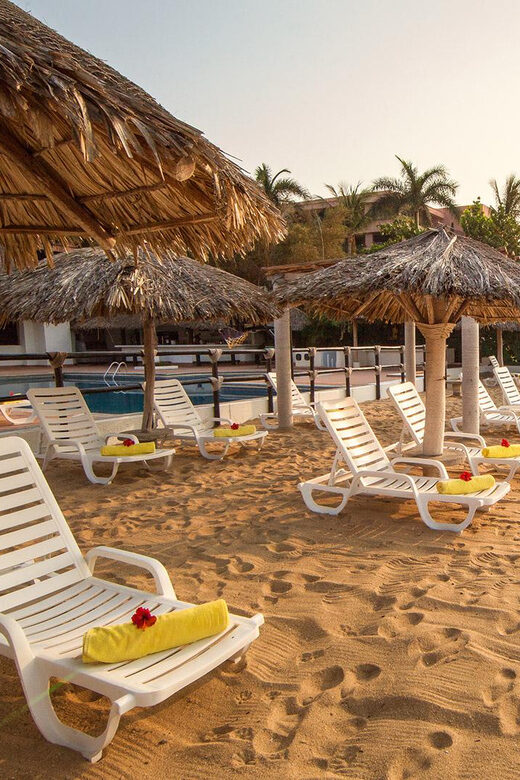 Huatulco: 7 Bays Boat Tour with Snorkeling and Lunch - The Beaches of Cacaluta, La India, and La Distribución