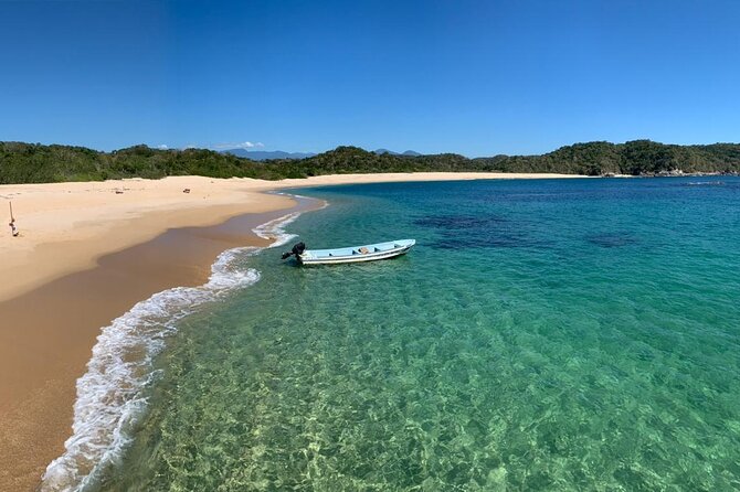 Huatulco Bahías Tour - Maguey Bay: Sunbathing, Swimming, and Tasting