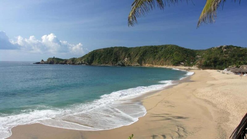 Huatulco Ecotour: Explore La Ventanilla, Mazunte & Zipolite - Zipolite Beach: The Bohemian Coastal Escape