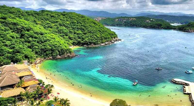 Huatulco: Exotic Paradise Water Adventure Tour - Scenic Coastline Views and Sierra Madre Backdrop