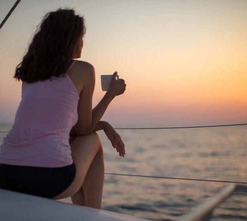 Huatulco: Sail at dawn and watch the marine life - The Two Main Boat Options: Yacht or Speedboat