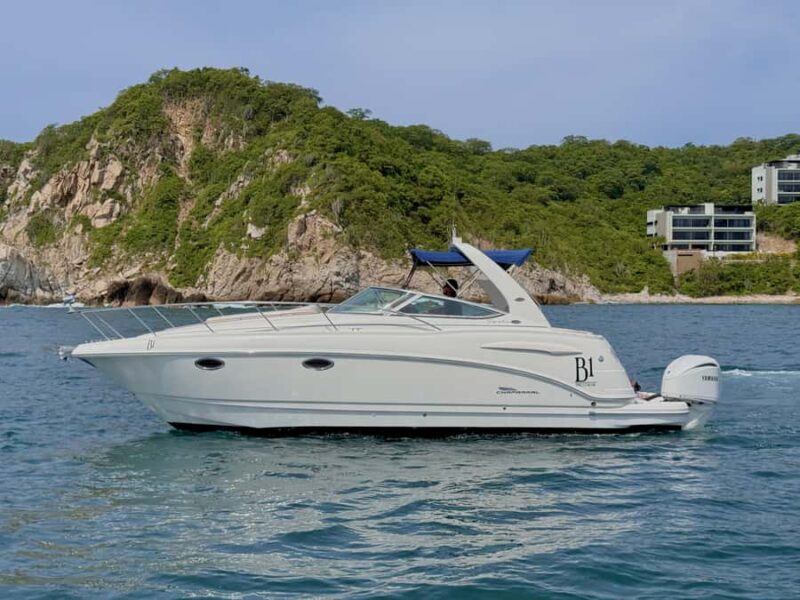 Huatulco: Sunset Yacht Cruise with drinks - Return Trip and Drop-Off at the Resort