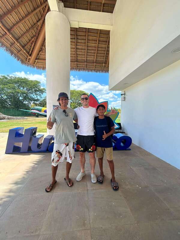 Huatulco: Surf Lesson with surf instructor. All Levels - Discovering the Huatulco Surf Lesson with Professional Instructors