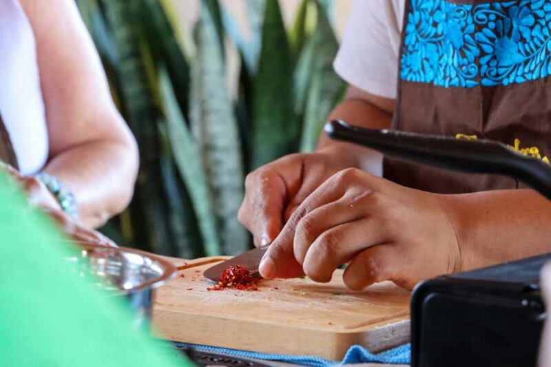 Huatulco: Traditional Mexican Cooking Class - The Role of Bilingual Guides in Your Cooking Class