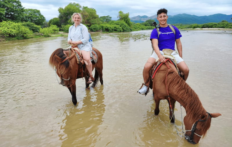Huatulco:Turtle release,horseback riding and bioluminescence - Practical Details: Transportation, Guides, and Inclusions