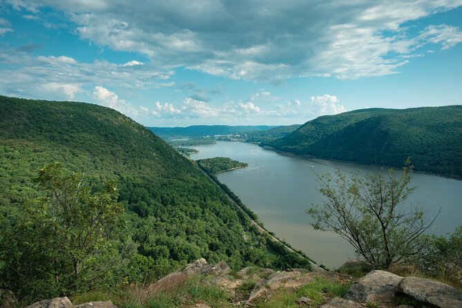 Hudson Valley Escape: Cold Spring & River Views Day Ride - Discover the Charm of the Hudson Valley Day Trip from Manhattan