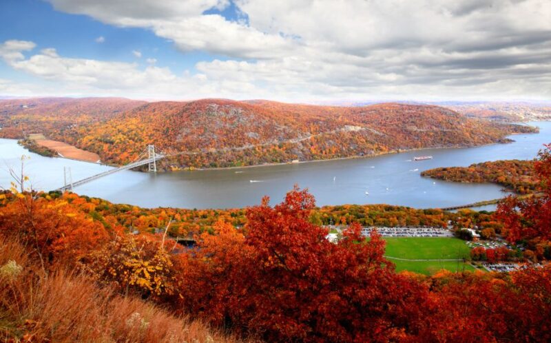 Hudson Valley Fall Foliage Shared Helicopter Tour - Exploring the Historic Landmarks from the Sky