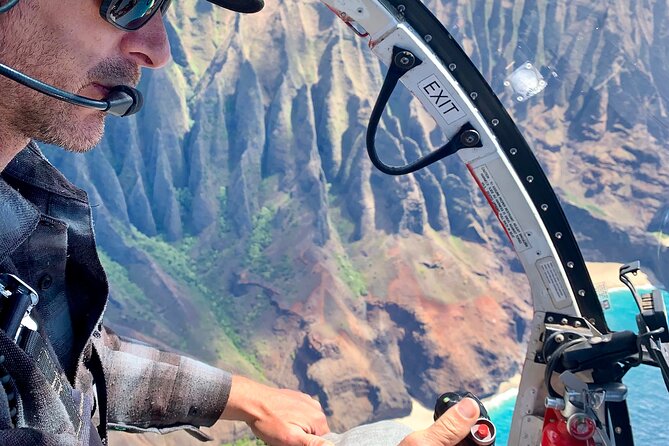 Hughes 500 4-Passenger Doors-Off Helicopters - Discover Kauai from Above in a Doors-Off Helicopter Tour for $369