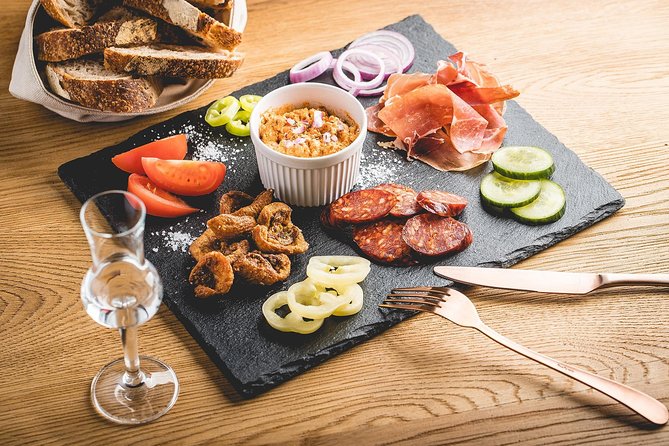 Hungarian Gastro Cellar: Assisted Tasting Options - The Experience According to Positive Reviews