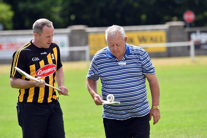Hurling Tours Ireland - Hurling Experience in Kilkenny - The Atmosphere of a Traditional Irish Pub