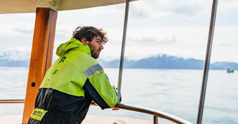 Húsavík: Whale Watching Tour with Guide - Húsavík’s Traditional Oak Boat Sets the Scene for Wildlife Watching
