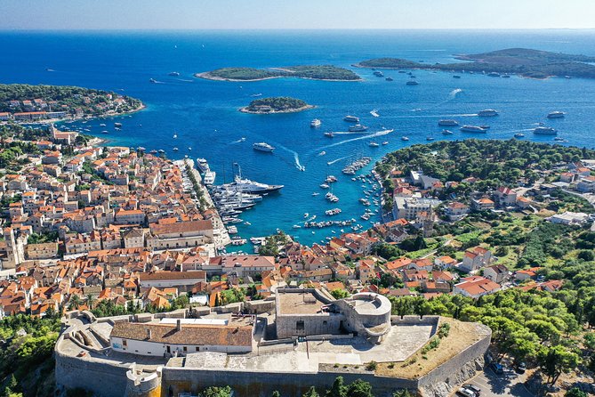HVAR & 4 Islands PRIVATE BOAT TOUR - Discover the HVAR & 4 Islands PRIVATE BOAT TOUR: A Luxurious Day on Croatia’s Coast