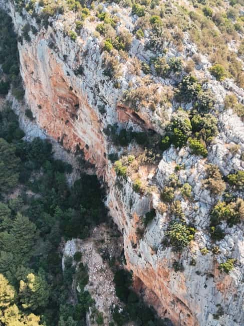 Hvar East Side: Scenic Walk & Picnic - The Experience of Guides Jelena and Zoran