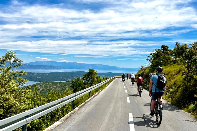 Hvar Island Guided E-Bike Adventure - The E-Bikes: Comfort and Reliability
