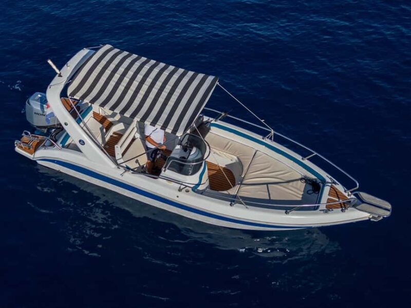 Hvar: Private Speedboat Tour Blue Green Caves, Vis & Pakleni - Key Points