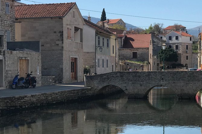 Hvar Wine tasting small group experience - The Guide’s Personal Touch and Local Insights