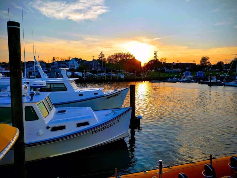 Hyannis: Hyannis Harbor Sunset Cruise - Themed Sunset Cruises and Special Nights