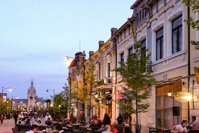Iasi City Tour - Visiting the Three Holy Hierarchs Church and Metropolitan Cathedral