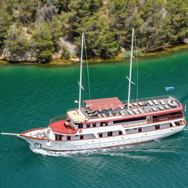 ibenik or Zadar: Krka falls, olive mill, oil & wine tasting - Visiting the Family-Owned Olive Mill