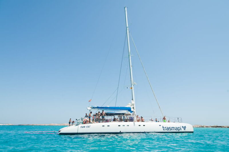 Ibiza: Catamaran Cruise to Formentera with Meal and Drinks - Pool and Snorkeling in Illetas