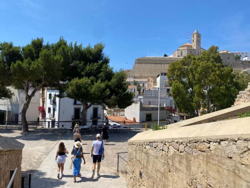 Ibiza: Dalt Vila Walking Tour with Sangría/Sangría Workshop - Explore Ibiza’s Dalt Vila with a Local Guide for 2.5 Hours