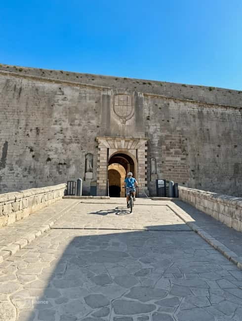 Ibiza E-Bike Tour: Explore Ibiza from the Cruise Terminal - Exploring Ibiza Towns Historic Streets and Coastal Promenades