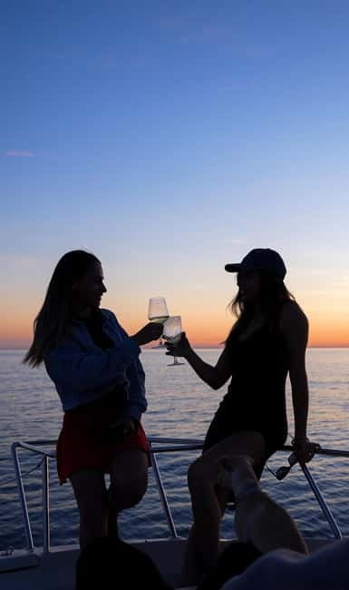 Ibiza Es Vedra: Private boat trip - Sunset and drinks. - Key Points